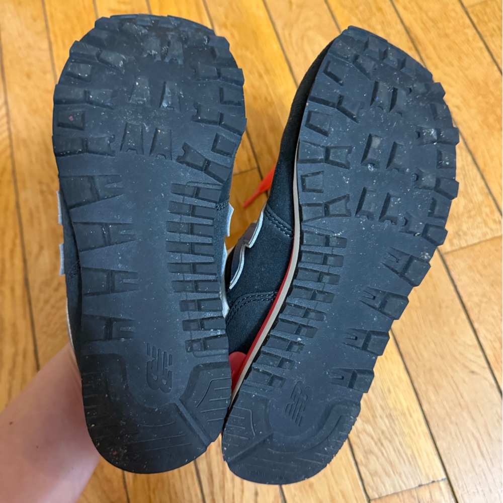 New Balance Sneaker - Picture 5 of 6